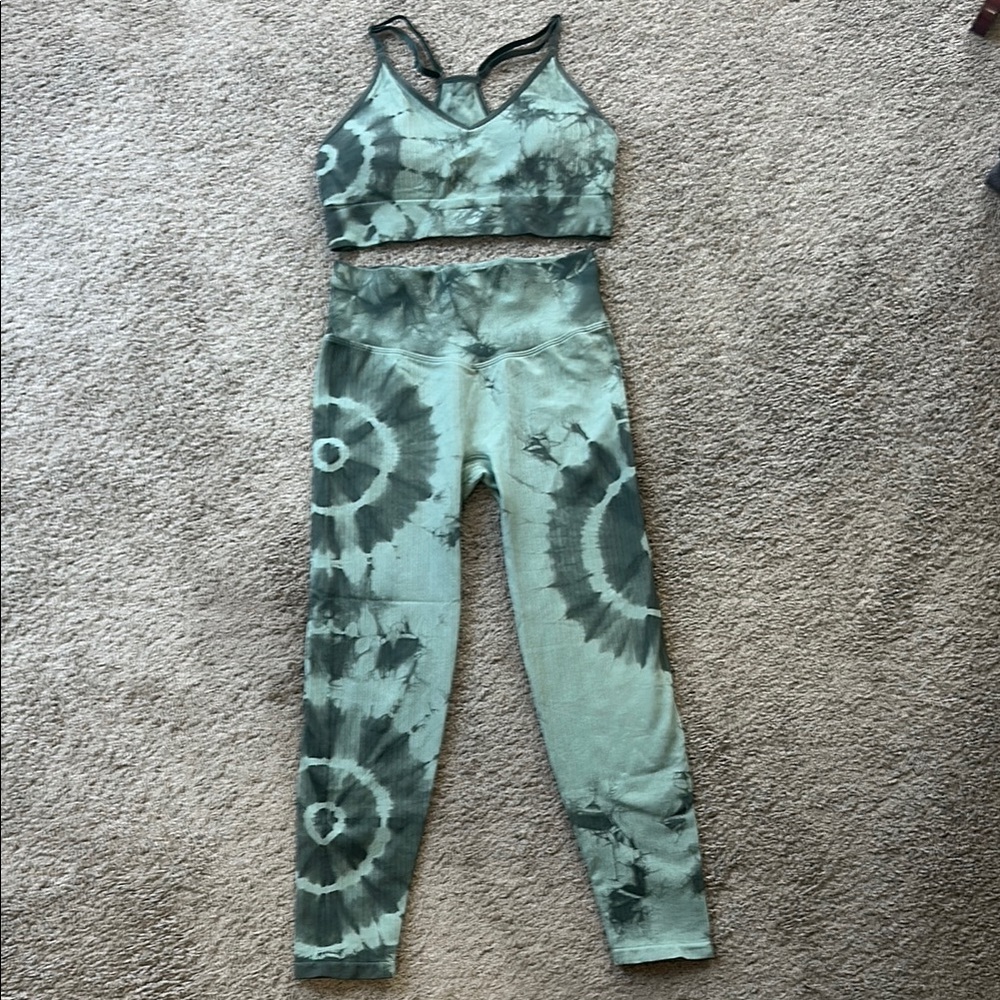 Mint Green Tie-Dye Women's Activewear Set.